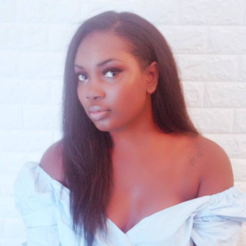 Meet your Posher, Andrea